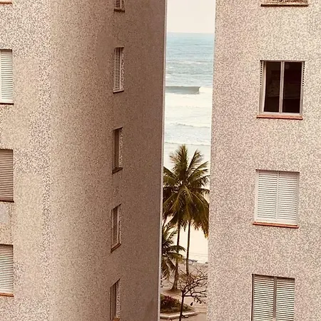Studio 814 Pitangueiras - Com Estacionamento Incluido Guaruja Exterior photo
