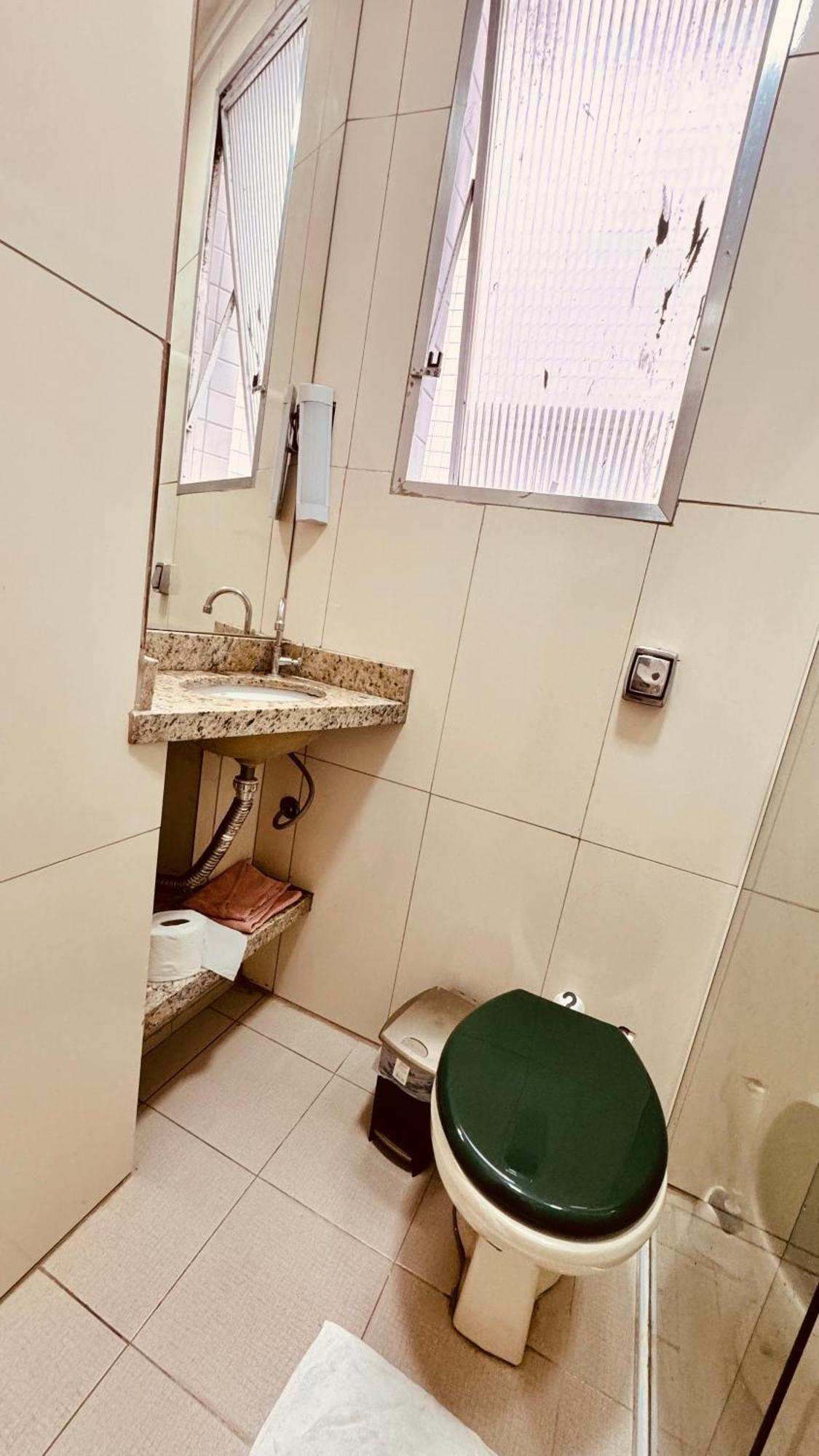 Apartamento 814 Pitangueiras - Com Estacionamento Incluido *